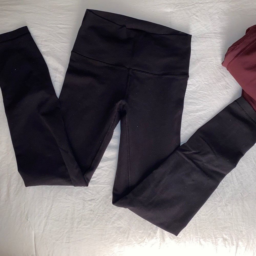 LULU wonder unders size 4